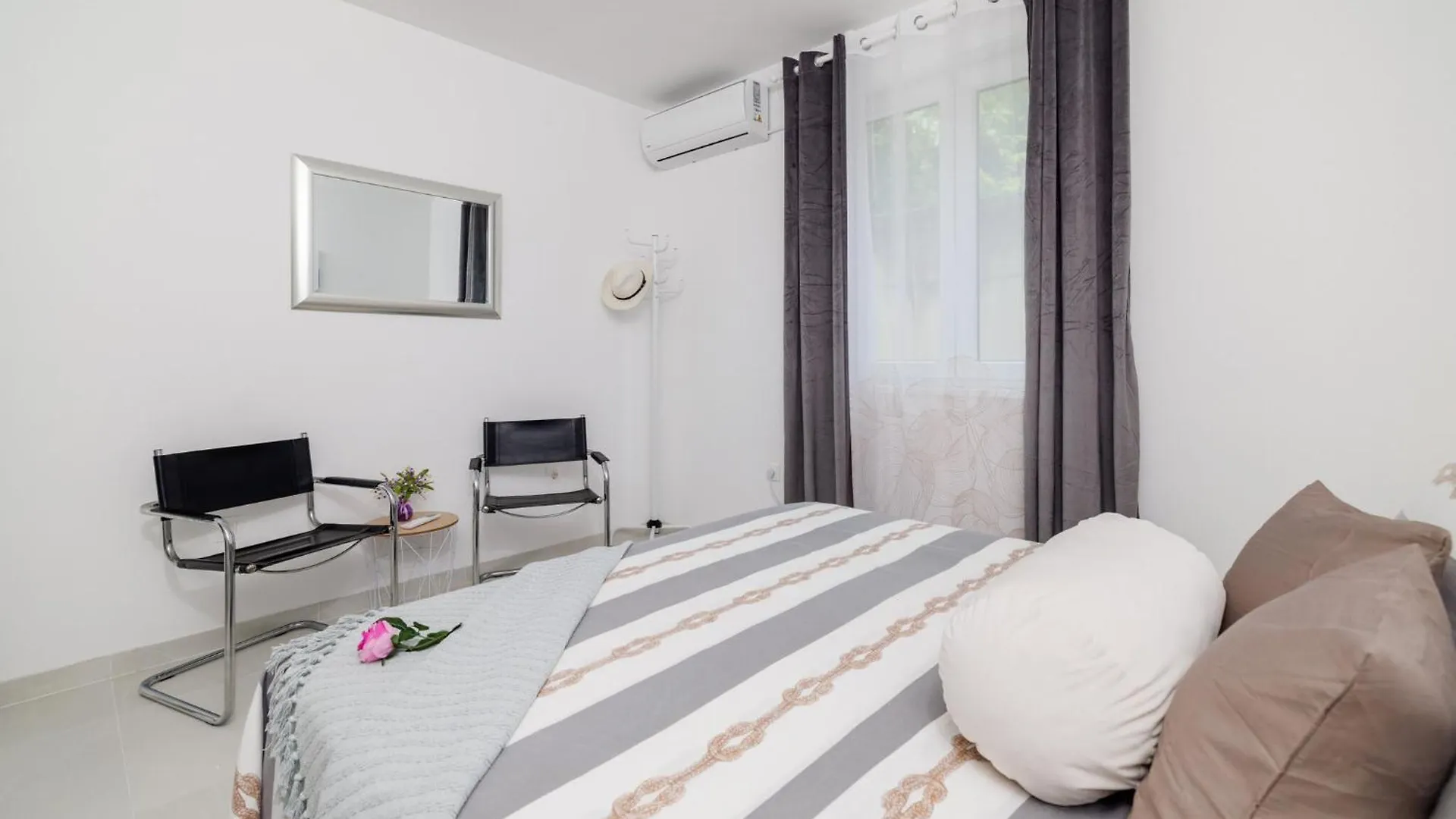 Nika Selce Apartment Croatia