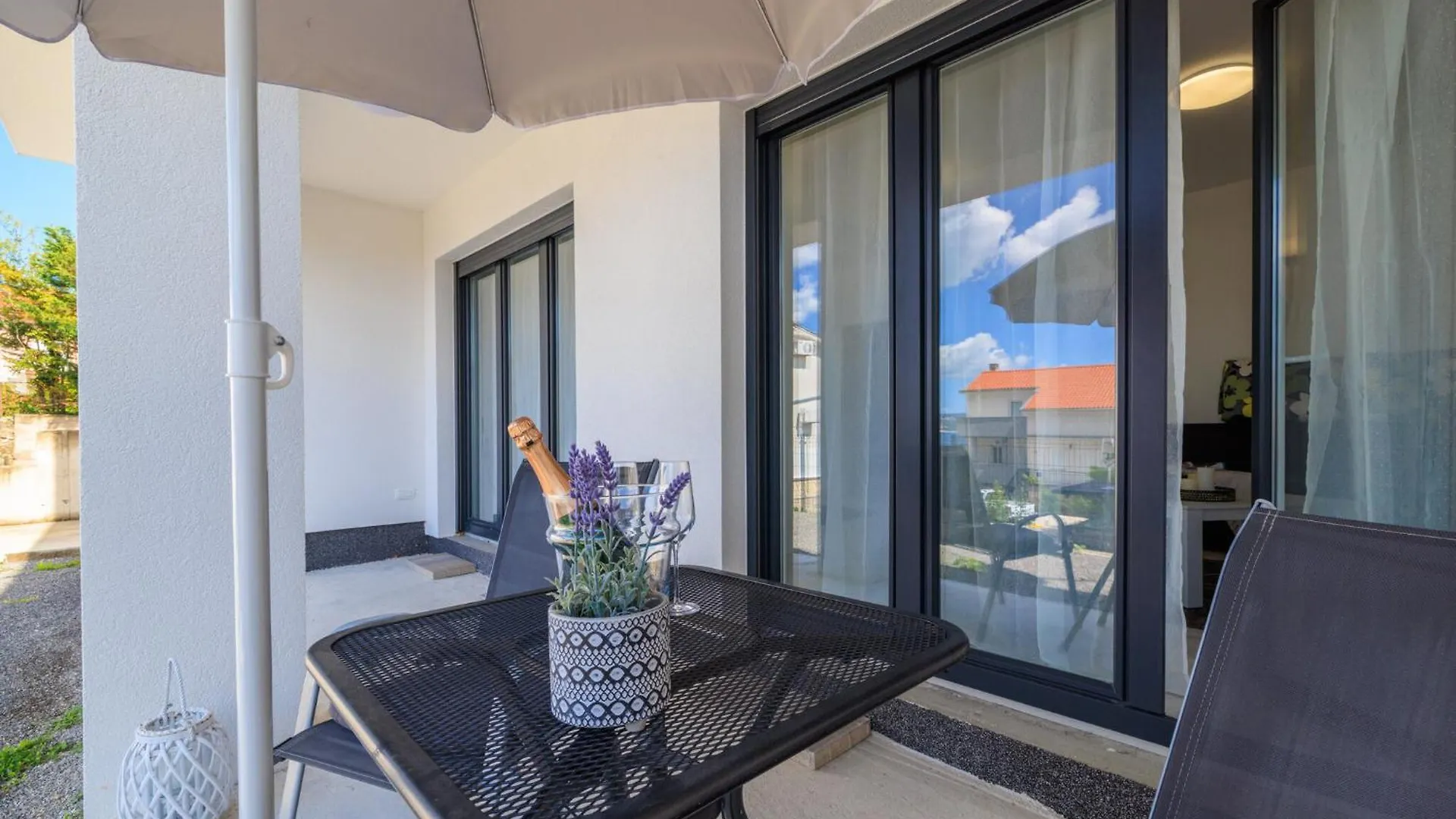 Nika Selce Apartment 0*,